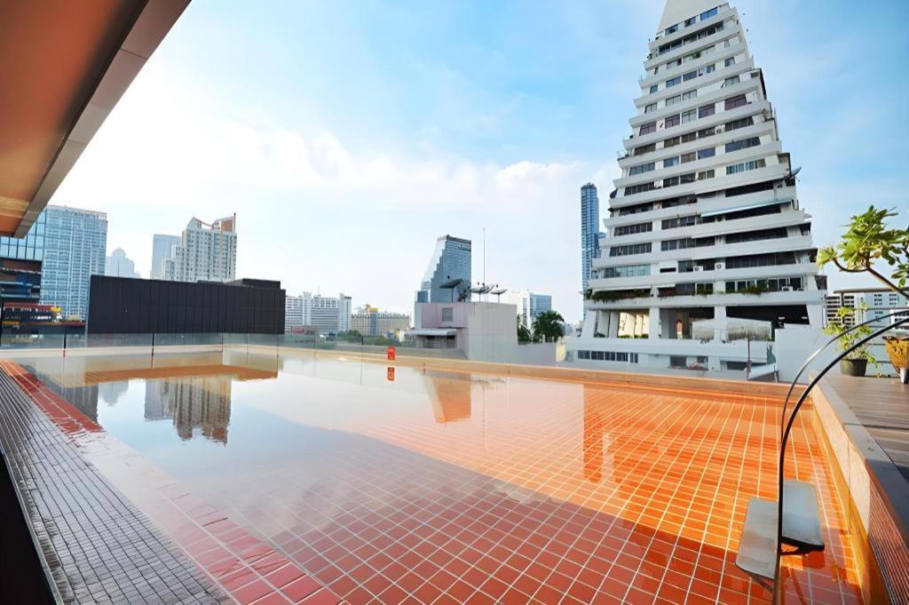 The Heritage Silom Hotel Bangkok Exterior foto