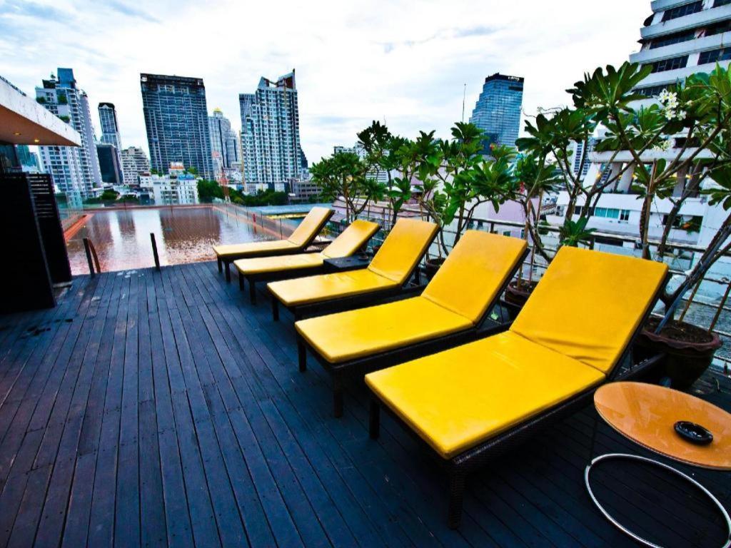 The Heritage Silom Hotel Bangkok Exterior foto